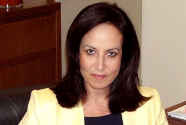 Διαμαντοπούλου: Να φύγει η Τρόικα!