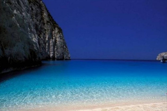 Δεύτερη η Ελλάδα παγκοσμίως στις «Γαλάζιες Σημαίες»