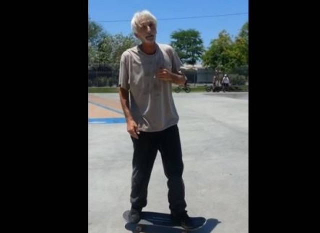 Βίντεο: Τα κόλπα του ασπρομάλλη