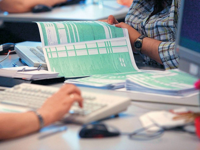 Φορολογικές δηλώσεις: Χρήσιμες πληροφορίες για τη συμπλήρωση