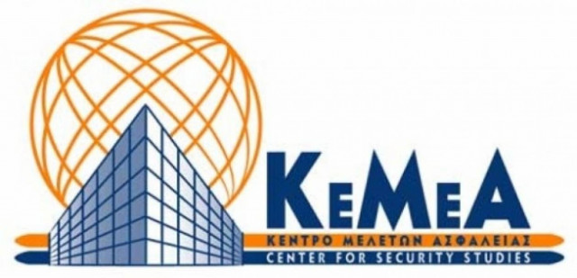 Τρώνε τα λεφτά του Ελληνικού λαού με χρυσά κουτάλια