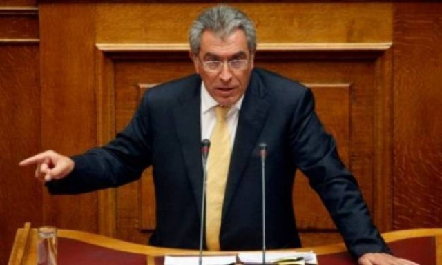 Ανεξάρτητοι Έλληνες: Ο Β. Καπερνάρος στη θέση του Τ. Κουίκ