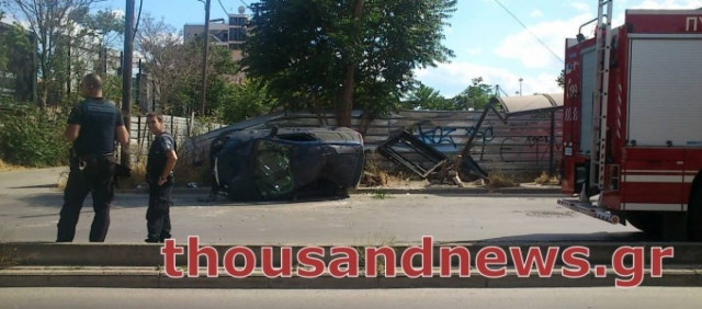ΠΡΙΝ ΛΙΓΟ: Αυτοκίνητο έπεσε σε στάση λεωφορείου-Σοβαρά μία γυναίκα