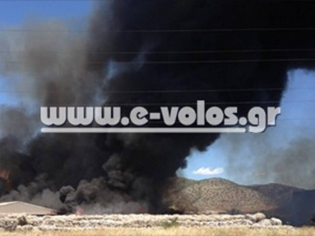 Οδηγίες προς τους πολίτες για την πυρκαγιά στο Βόλο