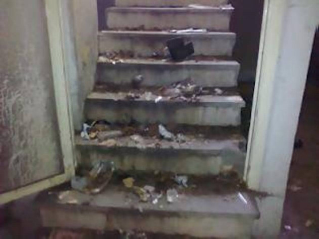 Έκανε το λάθος να κατέβει στο υπόγειο...