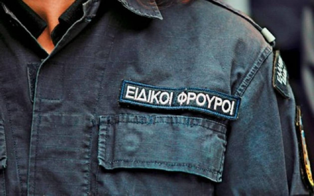 Με μήνυση απαντούν οι ειδικοί φρουροί στον Βούτση