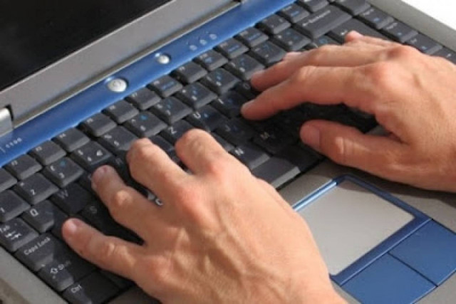 Λαμία: Οικογενειακός φίλος παρενοχλούσε 13χρονη μεσω Facebook