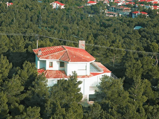 ΣτΕ: Κατεδαφίστε τα αυθαίρετα σε εκτός σχεδίου περιοχές