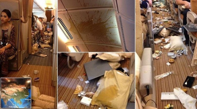 Πανικός επικράτησε σε πτήση την ώρα του... φαγητού! (pics)