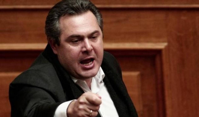 Ομοβροντία αγωγών ετοιμάζει ο Καμμένος