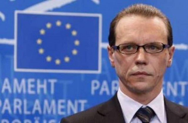 Αντίθετος ο Σεμέτα με μείωση του ΦΠΑ στην εστίαση