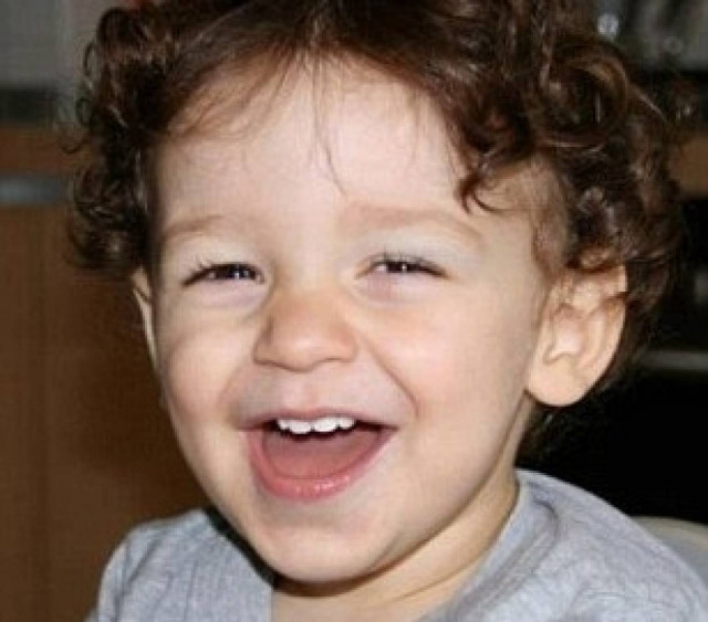 ΣΟΚ: Ξέχασε τον 2χρονο γιο του στο αυτοκίνητο και τον βρήκε νεκρό