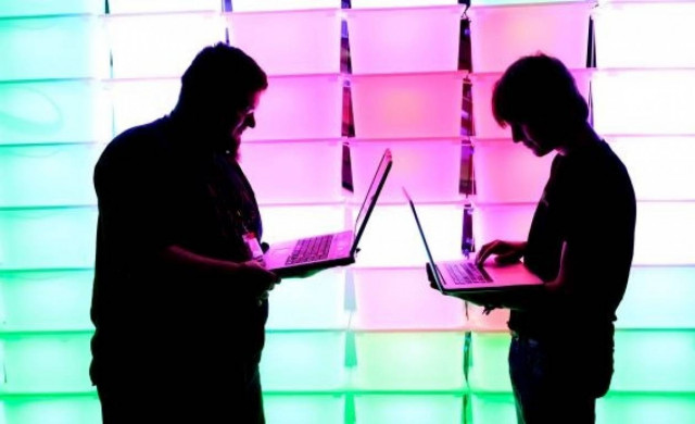 ΗΠΑ: Επιτρέπεται η συλλογή δεδομένων σε όσους δεν είναι αμερικάνοι...