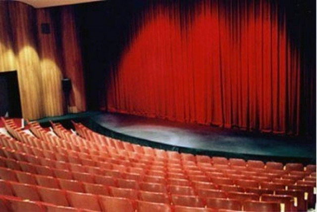 «Καλοκαίρι στα σώματα» του Σωτήρη Δημητρίου