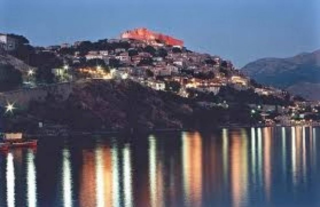 Καταγγελία: Σκουπιδότοπος η Μυτιλήνη