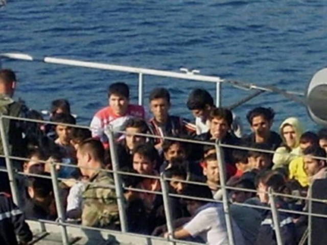 Εντοπισμός και σύλληψη λαθρομεταναστών με 19χρονο διακινητή!