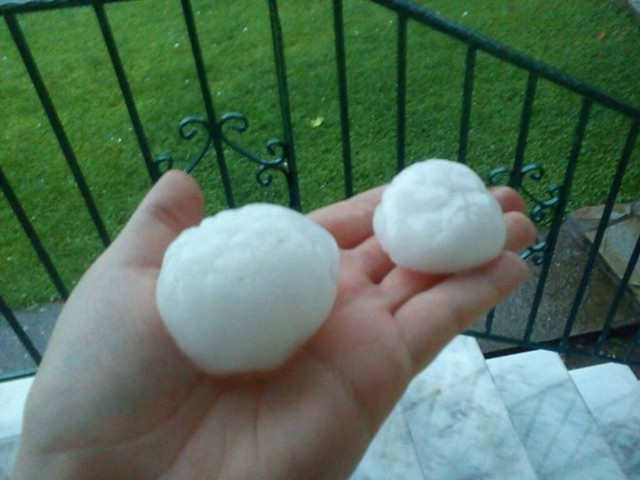 Χαλάζι-γίγας έπληξε την Ημαθία - Τεράστιες καταστροφές