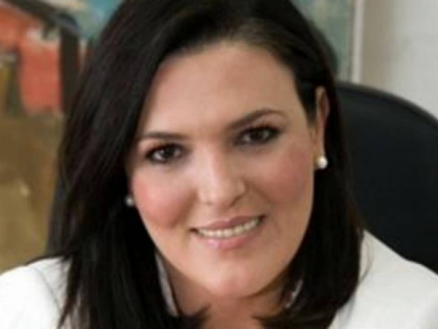 Φίδι δάγκωσε Ελληνίδα υποψήφια βουλευτή