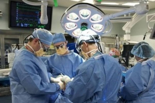 Τραγική εξέλιξη είχε η πρώτη μεταμόσχευση ποδιών