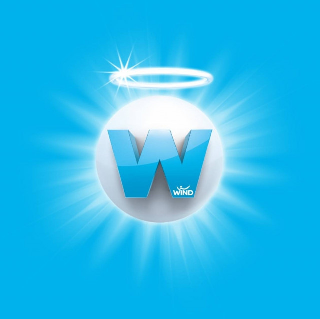 Ήρθε το καλοκαίρι και έφερε το «θεϊκό» συμβόλαιο για το κινητό