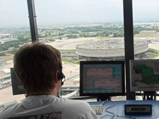 Γαλλία: Απεργία στα αεροδρόμια - Ματαιώθηκαν 1.800 πτήσεις