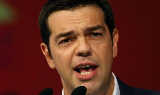 Επίθεση Τσίπρα στην κυβέρνηση από το προαύλιο της ΕΡΤ