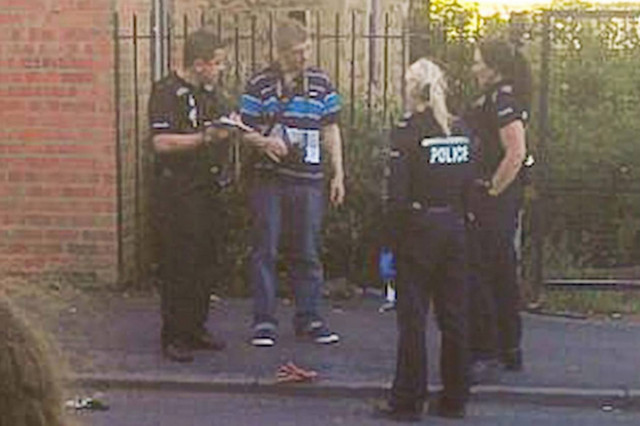 Πάγωσε το αίμα τους όταν βρήκαν έξω από τα σπίτια τους ένα κομμένο...