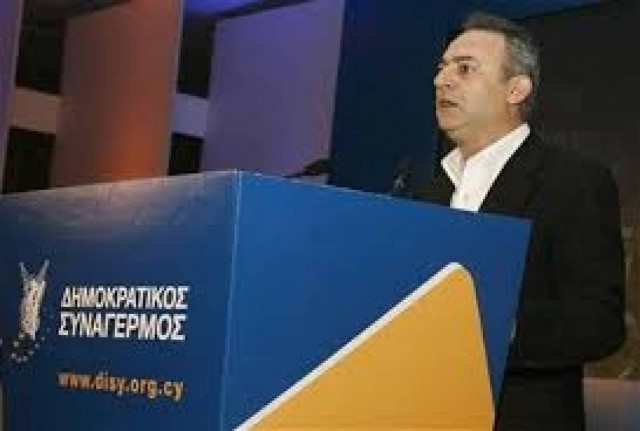 Νεοφύτου: Η οικονομική συγκυρία δεν είναι ευκαιρία επιβολής λύσεων