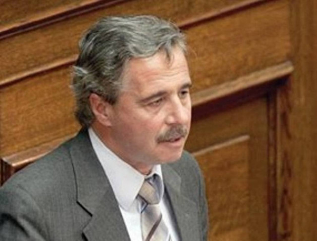 Μανιάτης:Στον νερόλακκο άλλος βλέπει την λάσπη και άλλος τα άστρα