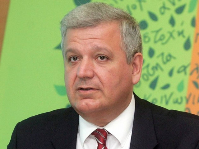 Πρωτόπαπας:Η εξουσία μεθάει και κάποιος πρέπει να τους συνεφέρει!