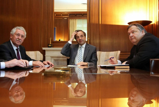 Τη Δευτέρα η σύσκεψη των τριών αρχηγών