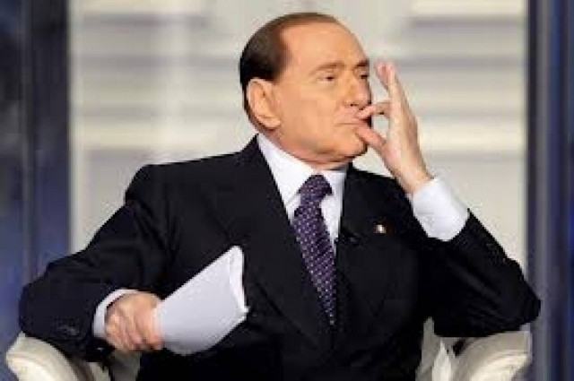 «Με ανάγκασαν σε ερωτική επαφή με τον Μπερλουσκόνι»