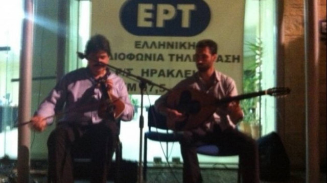 Διαμαρτυρία... μετά μουσικής στην ΕΡΑ Ηρακλείου