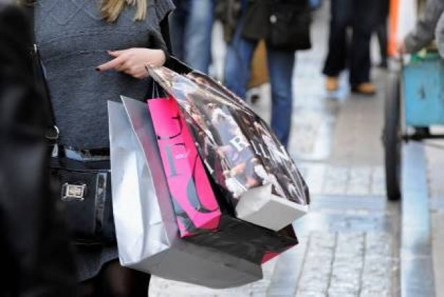 Μείωση 2,6% των απασχολούμενων σε λιανικό εμπόριο