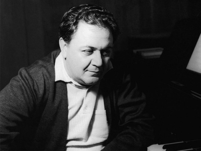 Μάνος Χατζηδάκις: Μελωδός στη γειτονιά των αγγέλων (VIDEO)