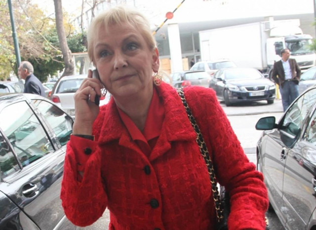 Πιπιλή: Ο Σαμαράς έκλεισε το μαγαζί του