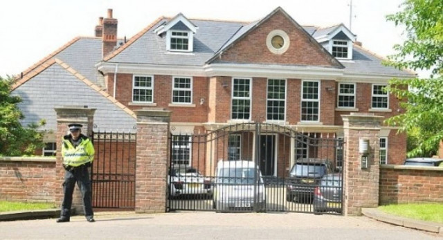 Ηθοποιός έγραψε στο Twitter ότι είναι μόνη στο σπίτι και μετά...