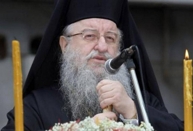 O μητροπολίτης Άνθιμος ανεβάζει τη Θεία Λειτουργία στο youtube