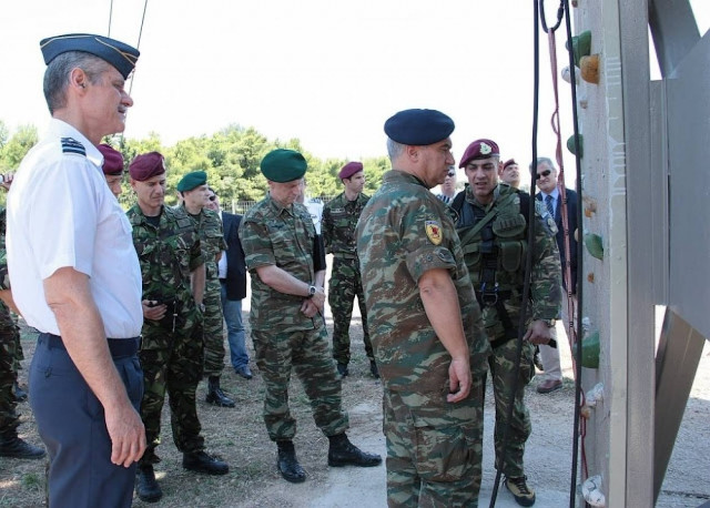 Ο Αρχηγός ΓΕΕΘΑ στην Ελευσίνα