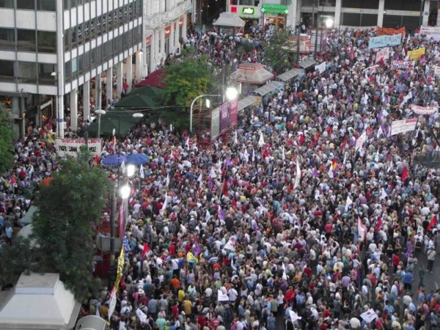 «Πόλεμος» στο Twitter για τη συγκέντρωση του ΣΥΡΙΖΑ