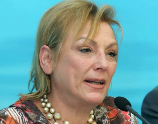 Αυτοδιαγράφεται από την ΕΣΗΕΑ η Πιπιλή