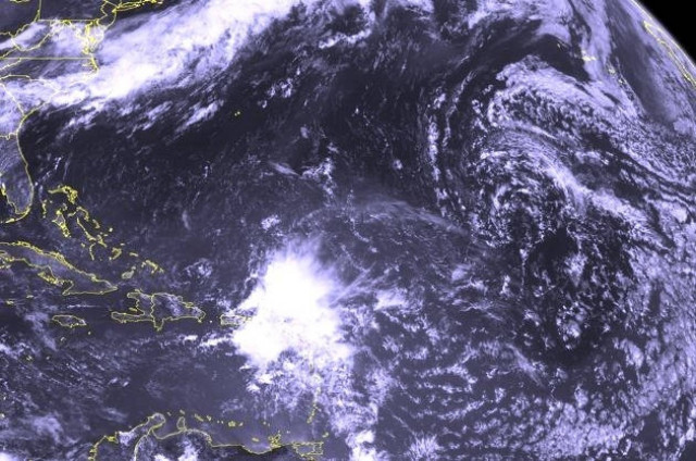 Ισχυρότερη του αναμενομένου η τροπική καταιγίδα Μπάρι