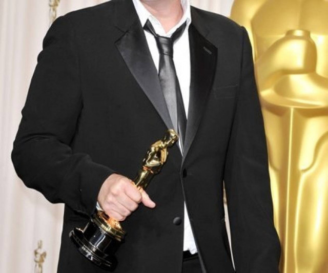 Ποιος διάσημος σκηνοθέτης απολύει τους ηθοποιούς αν δεν έχουν στυλό;