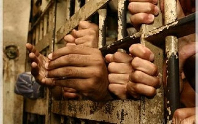 Διεθνής Αμνηστία: Η Λιβύη κακομεταχειρίζεται χιλιάδες μετανάστες