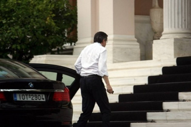 Χωρίς σακάκι στο Μαξίμου ο Σαμαράς