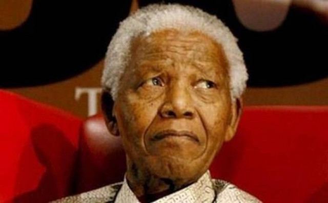 Ο Λευκός Οίκος «προσεύχεται» για τον Μαντέλα