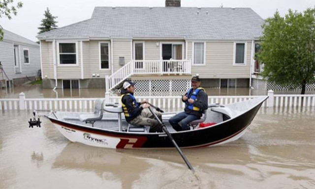 Φονικές πλημμύρες στον Καναδά (pics)