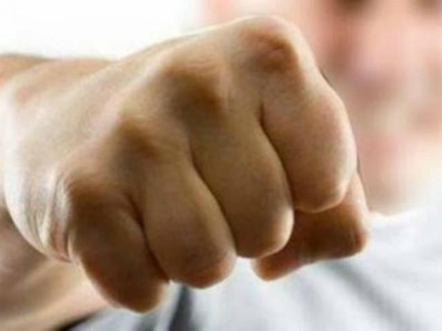 Κρήτη: Η γιορτή κερασιού κατέληξε σε... ρίνγκ