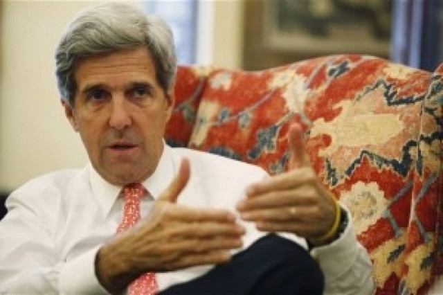 Τζον Κέρι: Να μας παραδώσει η Μόσχα τον Σνόουντεν