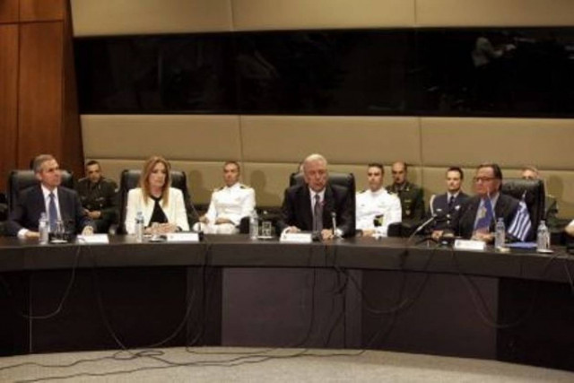 Δηλώσεις Παναγιωτόπουλου-Αβραμόπουλου στο ΥΠΕΘΑ